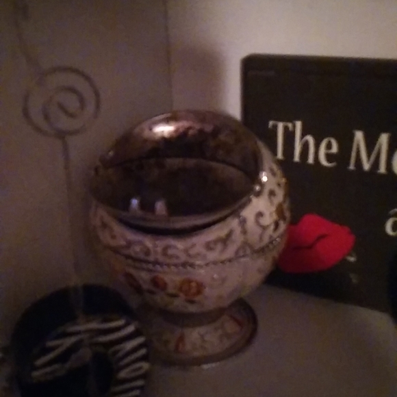 Everthing - Picture 7 of 11